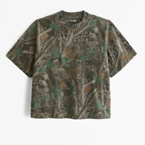 Abercrombie XL Premium Heavyweight Cropped Tee - Camo (unisex)